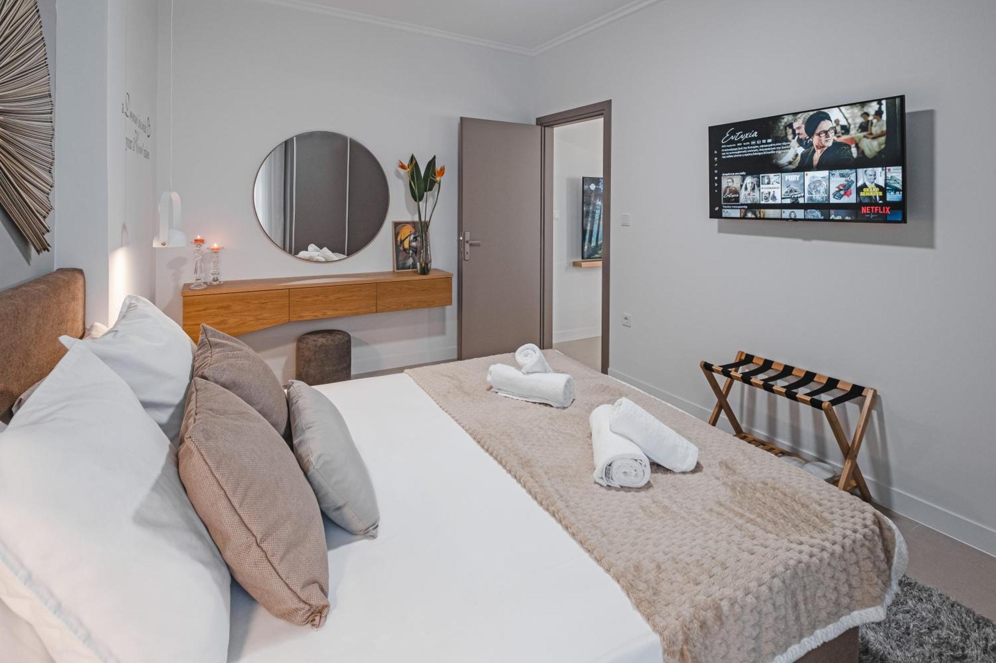 Singer Suites Kalamata - Luxury Suites Exterior photo